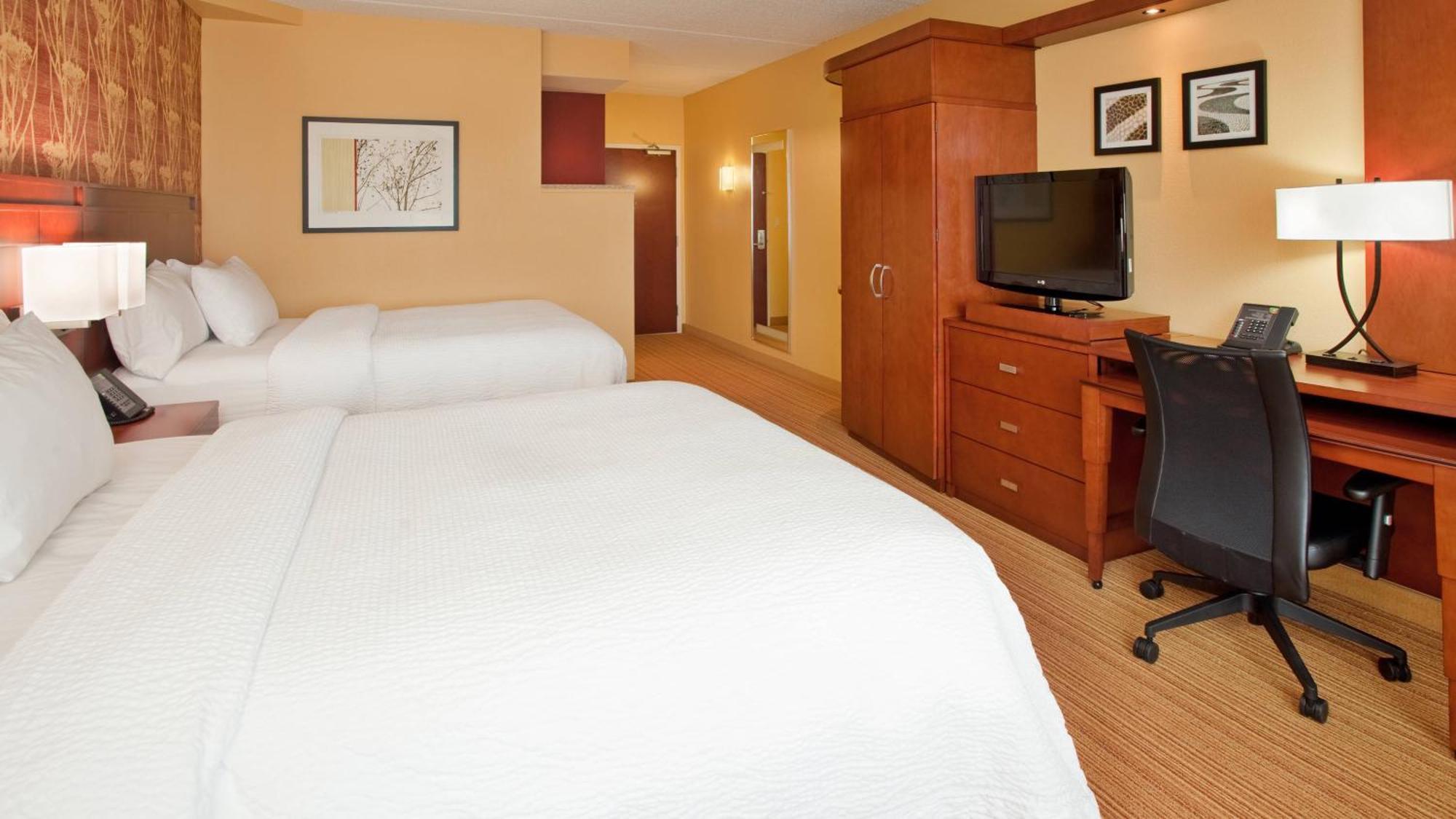Courtyard By Marriott Pittsburgh North/Cranberry Woods Ξενοδοχείο Cranberry Township Εξωτερικό φωτογραφία