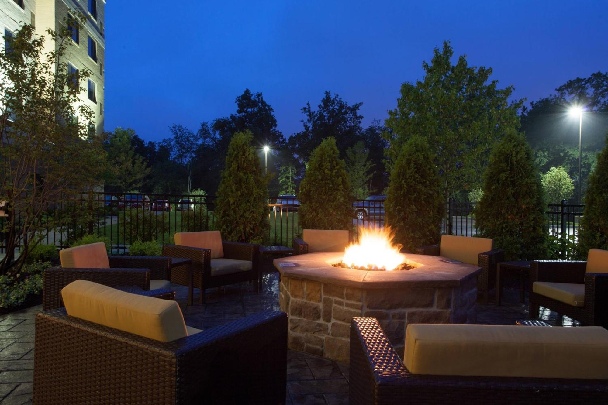 Courtyard By Marriott Pittsburgh North/Cranberry Woods Ξενοδοχείο Cranberry Township Εξωτερικό φωτογραφία